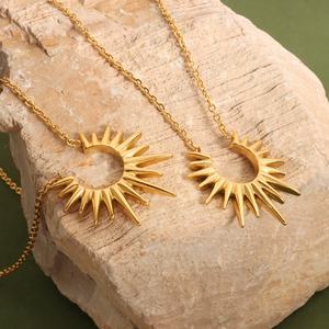 18K Gold Color Sunflower Pendant Necklace Light Luxury Versatile <b>Titanium</b> Steel Collar <b>Chain</b> for Female Gold Stainless Steel - Product Image 3