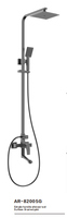 Robinet de douche de bain en laiton antique de 8 pouces avec poignée unique, cartouche céramique contemporaine et pommeau de douche pluie encastré à débit contrôlé