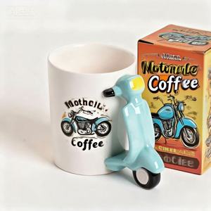 Ly sứ hình tay lái xe đạp điện sáng tạo, hoàn hảo cho cà phê và trà - Product Image 3