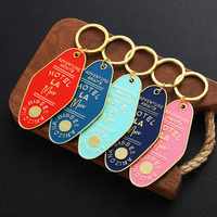 Porte-clés d'hôtel personnalisé avec logo, lettres et chiffres, en alliage de zinc, doré, émail 2D/3D, pour souvenirs