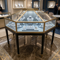 Vitrine de présentation de bijoux murale en verre avec éclairage LED, de luxe, pour magasin de détail, centre commercial, écologique, étanche, sur mesure, fabricant OEM