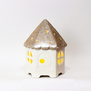 Casa de pueblo de cerámica blanca con 3D iluminado hogar pequeños <span class=keywords><strong>adornos</strong></span> artesanías hechas a mano venta al por mayor regalo de recuerdo CASA DE Navidad - Product Image 6