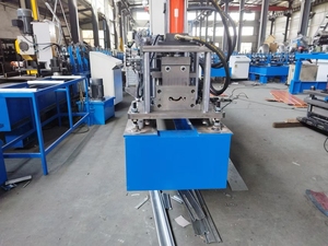 Macchina per la Formatura di Porte Avvolgibili in Acciaio di Alta Qualità Bangnuo, Cancello di Sicurezza, Porta a Serranda con Motore e Riduttore - Product Image 5