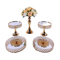 Support à gâteau plaqué or antique, de haute qualité, avec des perles de cristal, plateau à gâteau luxueux en métal, support à cupcakes en métal pour mariage