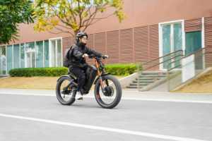 Vélo de montagne électrique écologique, vélo électrique puissant pour adultes, e-bike 60V, vélo électrique à économie d'énergie adapté aux adultes - Product Image 6