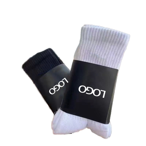 Chaussettes mi-mollet unies en mélange de coton respirant pour usage quotidien et décontracté, chaussettes de sport pour adultes de haute qualité avec logo personnalisé - Product Image 1