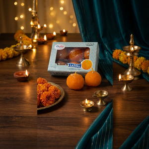 Bougie Artisanale Chakar Laddu Art Candle Ronde Blanc Chaud Faite à la Main pour les Activités Religieuses - Product Image 1