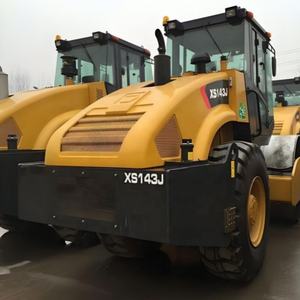 China <b>Soil</b> Compactor Vibratory Compactor 14 Ton Single Drum Smooth <b>Roller</b> XS143J Asphalt Machine for Sale - Product Image 2