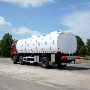 รถบรรทุกน้ำมันปรุงอาหาร FAW 8x4 ขนาด 20 ลูกบาศก์เมตร พร้อมถังเหล็กเกรดอาหาร - Product Image 4