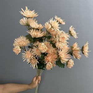 Plantes artificielles, bouquet <span class=keywords><strong>de</strong></span> fleurs artificielles Spider Mum pour la décoration <span class=keywords><strong>de</strong></span> bureau, <span class=keywords><strong>de</strong></span> jardin et <span class=keywords><strong>de</strong></span> la maison, personnalisable, imitation <span class=keywords><strong>de</strong></span> fleurs artificielles - Product Image 3