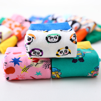 Chaussettes drôles en coton de conception personnalisée de style de mode populaire Chaussettes d'équipage unisexes