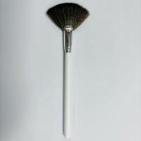Groothandel op maat gemaakte gezichts-fan brushes, spa-fan brushes, cruelty-free, in OPP-zak, synthetisch haar, professionele make-up kwast