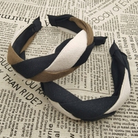 Bandeau de cerceau de cheveux rétro tricolore accessoires de cheveux en tissu tressé doux avec bandeau à la mode de conception croisée
