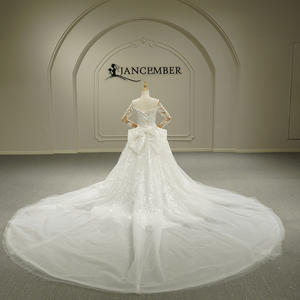 Gt26044 Vestido de Novia Moderno y Elegante de Encaje Francés con Manga Larga, Escote Corazón, Estilo Princesa, Cola de Capilla Desmontable, Sin Espalda, Largo hasta el Suelo - Product Image 4