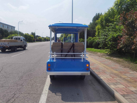 Navette électrique bleue 8 places pour le transport de passagers à l'aéroport et dans les stations balnéaires