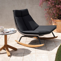 Canapé de jardin moderne d'extérieur, table basse de balcon, combinaison de chaises longues et balancelles pour jardin, cour et terrasse avec coussins