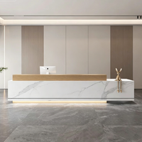 Bureau d'accueil moderne sur mesure effet marbre avec éclairage LED multicolore pour bureau, hôtel, hall d'entrée