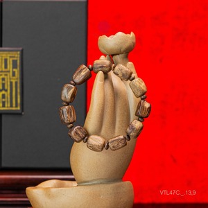 Bracelet en perles d'agarwood naturel pour hommes, petite taille, bois d'oud semi-affleurant, bijoux Feng Shui faits à la main - Product Image 2