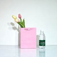 Sacs en papier blanc personnalisés pour boutiques de chaussures, emballage avec logo personnalisé pour cadeaux clients et commandes de détail
