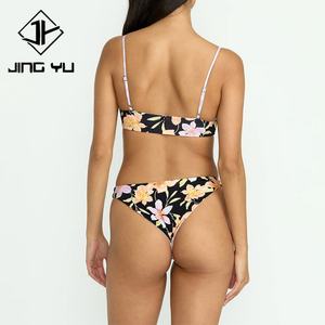 ชุดว่ายน้ำชายหาดแบบสั้น ดีไซน์พิเศษ พิมพ์ลายสองด้าน ยืดหยุ่นได้ ผลิตจากไนลอนรีไซเคิล 78% และอีลาสเทน 22%  รับผลิตตามแบบ - Product Image 4