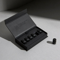 Kundendefiniertes Logo luxuriöse buchförmige starre Geschenkbox aus Papier Verpackung magnetische Geschenkboxen mit EVA-Schaumstoffeinsatz