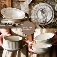 Assiettes en céramique rétro gaufrées, résistantes au micro-ondes, forme irrégulière, design côtelé pour steaks et plats de pâtes - Design élégant