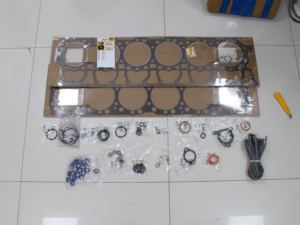 Komatsu Reparatieset Revisie Pakking Voering <span class=keywords><strong>Kit</strong></span> 707-99-25710 707-99-57330 707-99-66360 707-99-67680 707-99-46130 707-98-48610 - Product Image 3