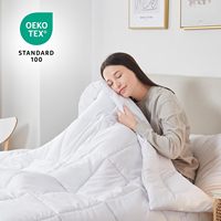 Couette matelassée alternative au duvet - Taille King, toutes saisons, blanche, avec languettes aux coins, fabriquée en Chine