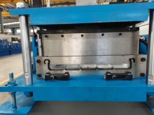 Stehfalz Metalldach platten maschine Selbst hemmende Dachbahn walzen form maschine - Product Image 3