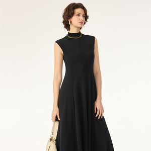 <span class=keywords><strong>Abito</strong></span> <span class=keywords><strong>in</strong></span> <span class=keywords><strong>Maglia</strong></span> di Cotone e Seta Senza Maniche Personalizzato con Collo Alto, Linee Pulite, Orlo <span class=keywords><strong>Svasato</strong></span>, Traspirante e Morbido - Product Image 5