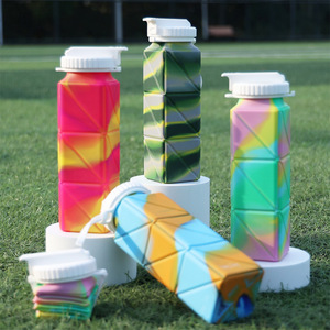 Bouteille d'eau en silicone multicolore pour enfants, pliable, pour le sport et la gym, anti-fuite, avec paille, pour boire directement, résistante à l'eau bouillante - Product Image 6