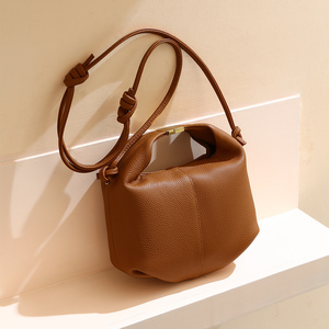 Bolso Bandolera de Cuero Genuino para Mujer, Diseño de Marca 2025, Elegante, Pequeño, de Alta Calidad, Venta al Por Mayor - Product Image 3