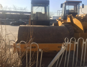 Gebruikt BOMAG BW213D trilroller 65KW uit China met motorpomp - Product Image 5