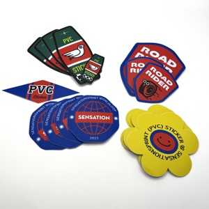 Pegatinas de casco de PVC resistentes a los rayos UV, etiquetas de transferencia de plástico y vinilo de excelente adherencia impresas personalizadas para uso en exteriores - Product Image 1