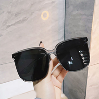 Nouvelles Lunettes de Soleil Rétro à Grande Monture Rectangulaire pour Hommes, Tendance Mode Noir, Protection Solaire de Voyage