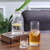 Carafe à eau de chevet en verre avec couvercle et gobelet, design moderne, distributeur de bain de bouche transparent, vente chaude