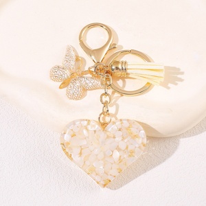 Llavero de mosquetón con colgante de letras con flecos brillantes estilo caricatura para mujer, de aleación de zinc, duradero, ligero, regalo perfecto para festivales - Product Image 4