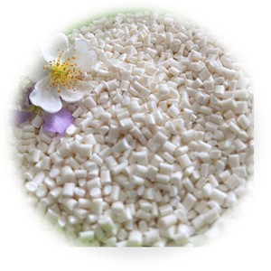 Granules blancs d'ABS de résine d'ABS de moulage de catégorie d'accessoires de petit appareil avec le remplissage de fibre de verre pour l'application de fibres - Product Image 2