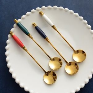 Cuchara de Servir para Restaurante de Calidad Premium DFS0329, Mango de Madera Esmaltado con Caja, Color Plateado, la Mejor Herramienta para Servir en Buffet - Product Image 1