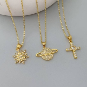 Collier Pendentif Planète Saturne Céleste en Zircon Cubique Plaqué Or 18K, Bijou Élégant pour Femme, Idée Cadeau d'Anniversaire - Product Image 2