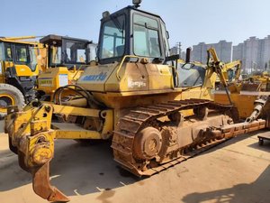 Bulldozer diesel hidráulico usado original de importación Komatsu D85 con fuerte capacidad de trabajo Alto rendimiento El mejor precio a la venta - Product Image 2