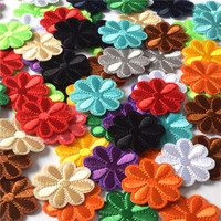 Lot de 100 pièces de patchs de fleurs de différentes couleurs, 1.7 en DIA, patchs de broderie pour bricolage, vêtements, décoration, sac, décoration