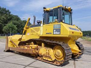Komatsu D65EX-17 Used Hydraulic Crawler <b>Bulldozer</b> Low Price <b>Bulldozers</b> KOMATSU D65EX-17 Dozer Low Working Time on Sale - Product Image 4