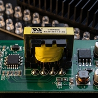 Transformateur SMPS haute fréquence EE25 pour onduleur d'alimentation industrielle, équipement UPS, transformateur à montage vertical sur circuit imprimé