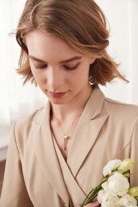Collar con Colgante de Oro Amarillo de 18K en Forma de Planta, Broche de Doble Uso, Diamante de Alta Calidad, Regalo Diario - Product Image 3