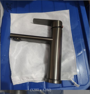 Robinet de lavabo de salle de bain à poignée unique en acier inoxydable à vente chaude <span class=keywords><strong>avec</strong></span> noyau de valve en céramique pour eau chaude et froide - Product Image 2