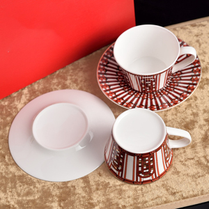 European Style Luxury Gold Edged Eco-Friendly Minimalist Bone China Afternoon <b>Tea</b> <b>Cup</b> and <b>Saucer</b> with Gift Box - Product Image 6