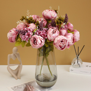 Fleurs de pivoine en soie de style européen Ruilisi à 13 têtes pour la décoration de la maison et des mariages - Product Image 3