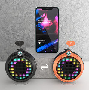 ฟันสีฟ้า IPX7 ลําโพงไร้สายกันน้ํา 3W เสียงดัง 24H เวลาเล่นลําโพงลอยพร้อมไฟ LED - Product Image 4