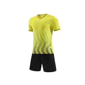 Bereit zum Versand auf Lager Fußball trikots mit schnell trocknendem Stoff Personal isierte Designs und Spielernummern-Optionen für Clubs - Product Image 1